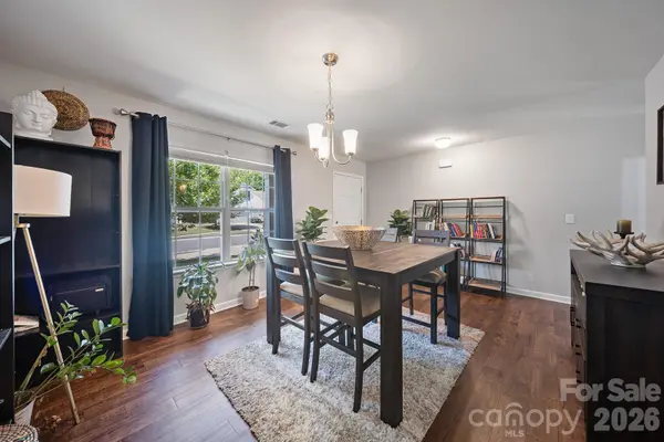 5329 Park Brook DR, Charlotte, NC 28269