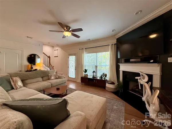 4417 Kathleen CT, Charlotte, NC 28217