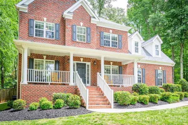 141 Culpeze RD #9, Mooresville, NC 28117