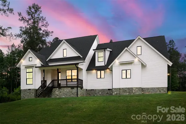5072 Star Magnolia CT, Clover, SC 29710