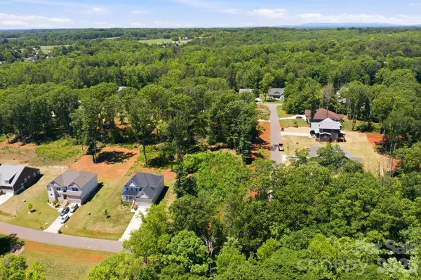 3180 Timber Run LN, Maiden, NC 28650