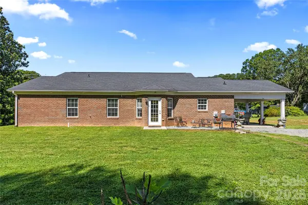 5250 Hickory Grove RD, Mount Holly, NC 28120