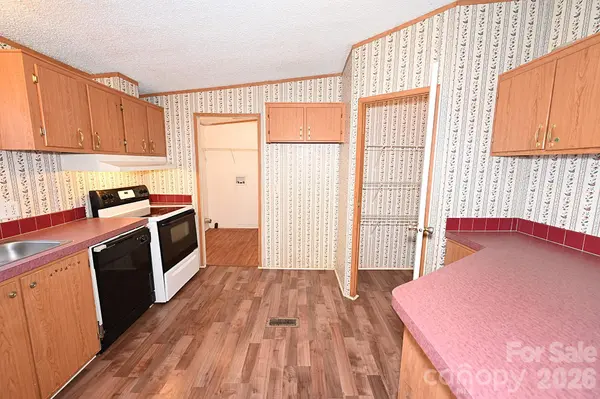 2835 Grace Hill DR, Granite Falls, NC 28630