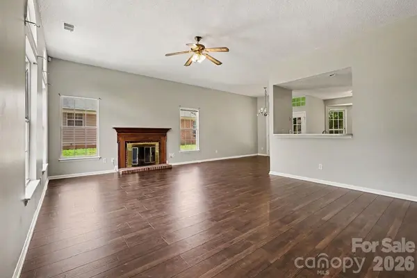7925 Turquoise DR, Charlotte, NC 28215