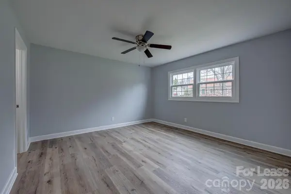 1048 Avondale RD #18, Lowell, NC 28098