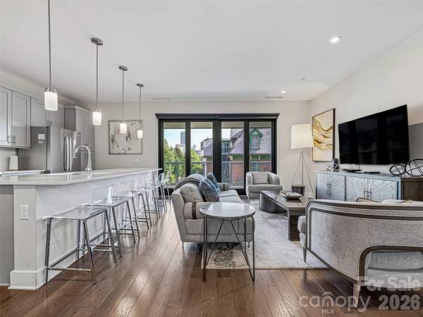 145 Biltmore AVE #Unit 403, Asheville, NC 28801