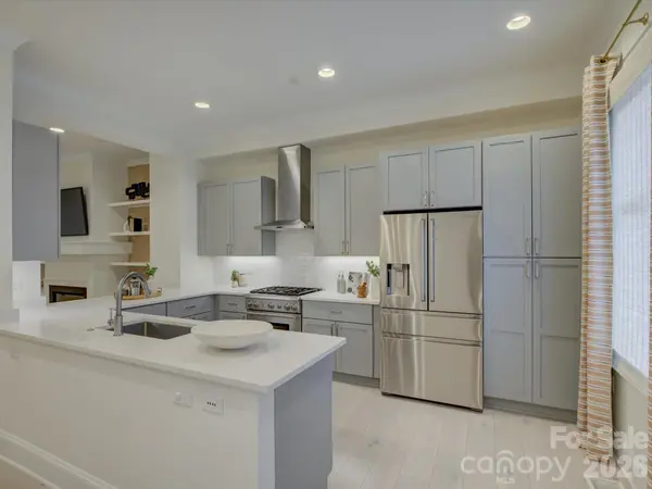 335 E Tremont AVE, Charlotte, NC 28203