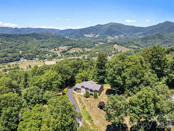283 Blake DR, Canton, NC 28716