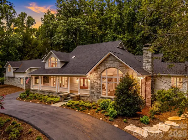 4 Cedar Hill DR, Asheville, NC 28803