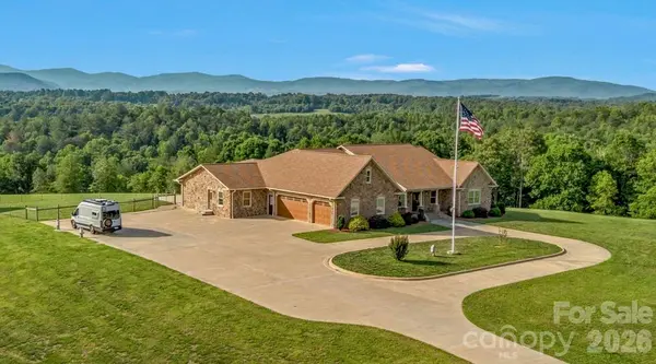 2831 Bethany Ford RD, Roaring River, NC 28669