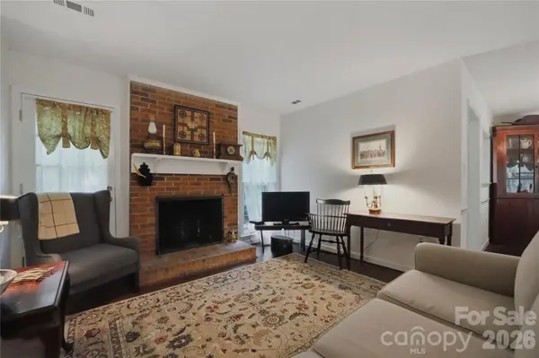 7626 Winterset DR, Charlotte, NC 28270