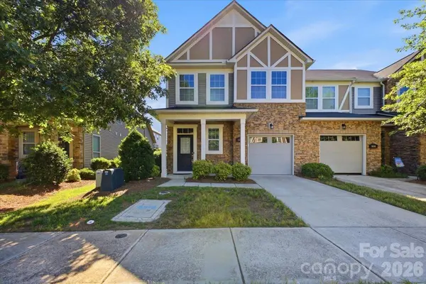 5618 Stonewells DR, Charlotte, NC 28278