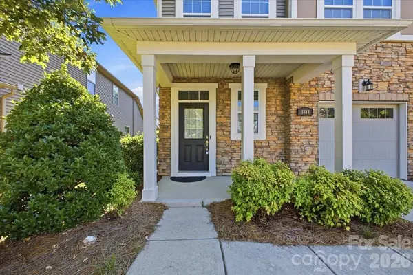 5618 Stonewells DR, Charlotte, NC 28278