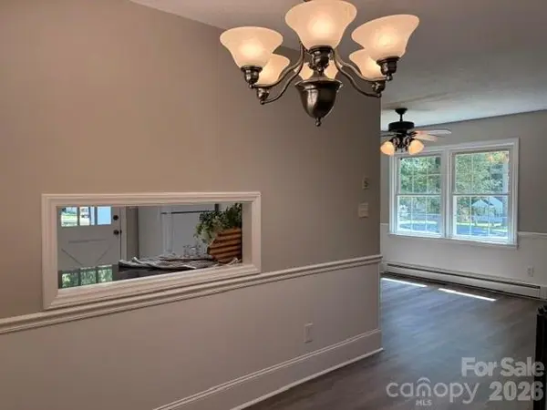 4617 Oakwood CIR, Gastonia, NC 28056