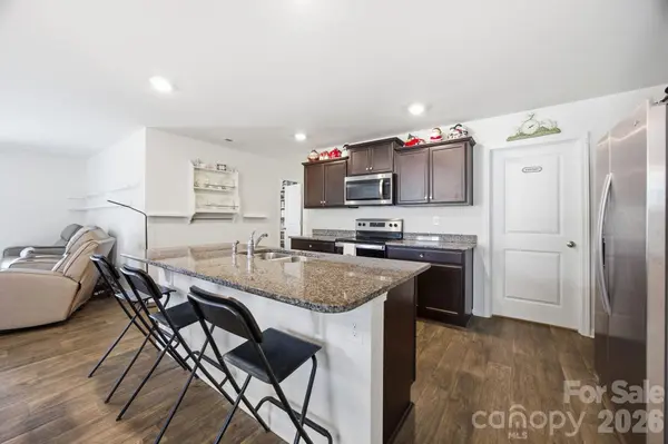 1706 Gaston Mountain DR, Dallas, NC 28034