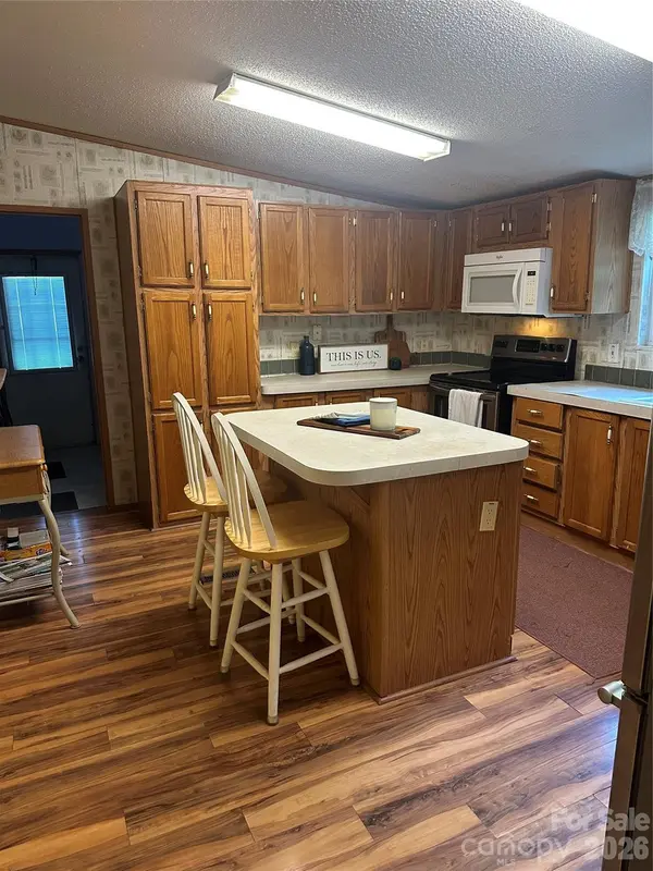 43702 Cypress Crossing RD, New London, NC 28127