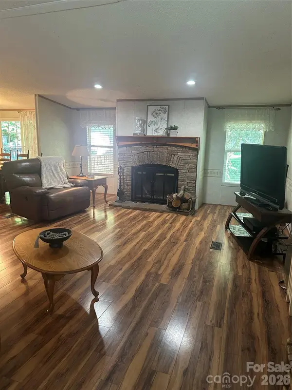 43702 Cypress Crossing RD, New London, NC 28127