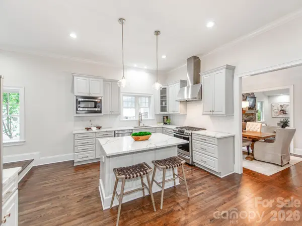 2907 Park RD, Charlotte, NC 28209