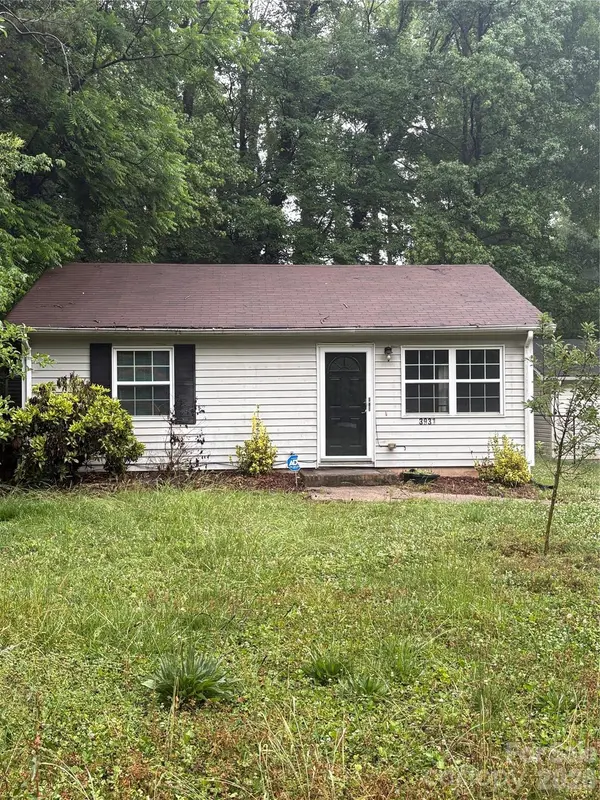 3931 Durham LN, Charlotte, NC 28269