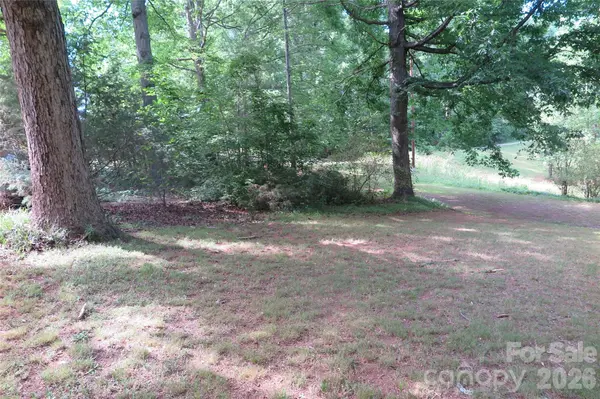 112 Glenn Oaks DR, Lawndale, NC 28090