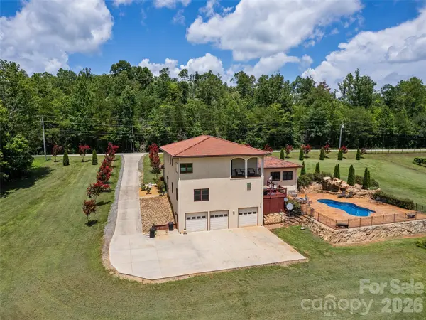 1418 Landis LN, Nebo, NC 28761