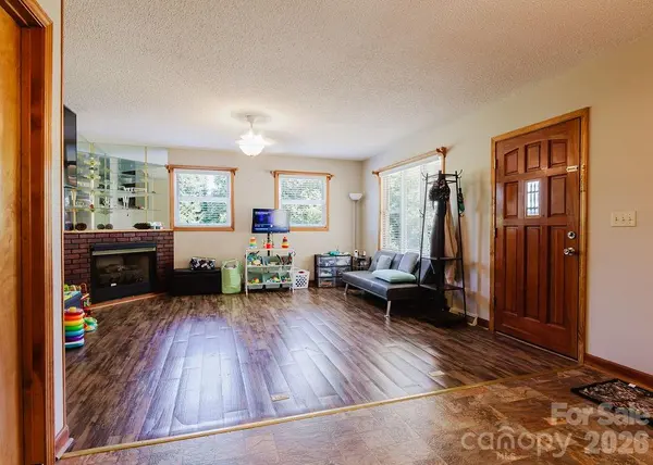 32497 Guard RD, Albemarle, NC 28001