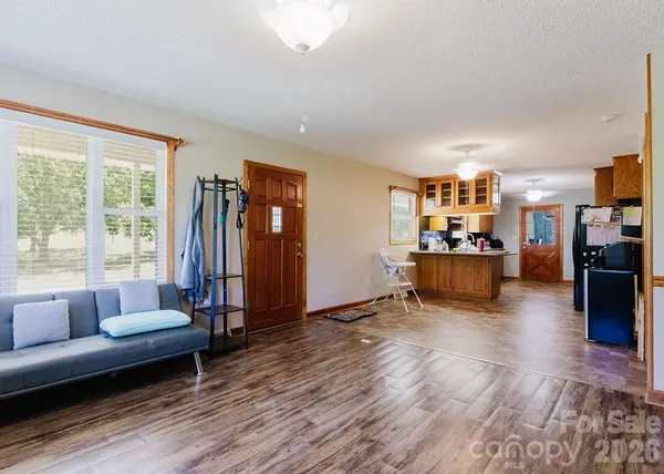 32497 Guard RD, Albemarle, NC 28001