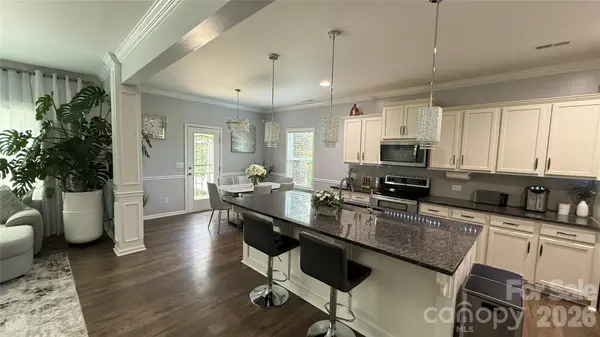 332 Wyndham Forest CIR, Midland, NC 28107