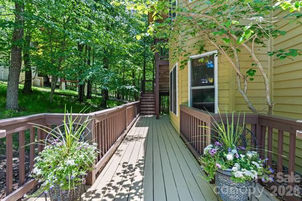 117 Pinnacle Ridge RD, Beech Mountain, NC 28604