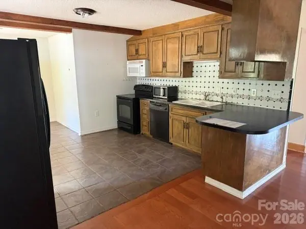 1764 Spurgeon RD, Hickory, NC 28602