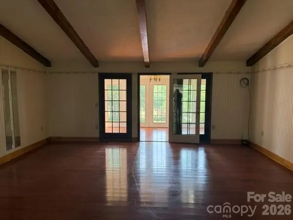 1764 Spurgeon RD, Hickory, NC 28602