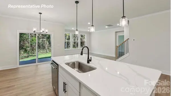 4133 Round Table DR, Gastonia, NC 28056