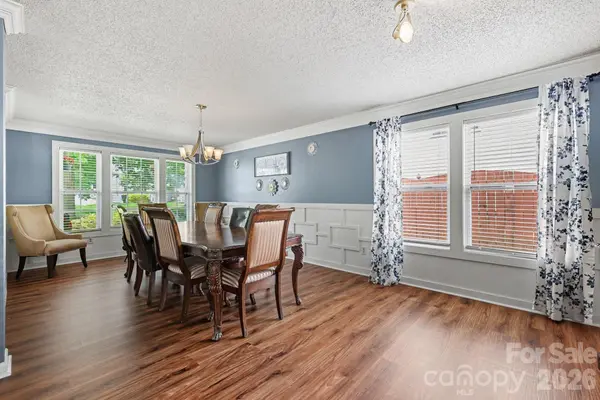 5654 Hammermill DR, Harrisburg, NC 28075