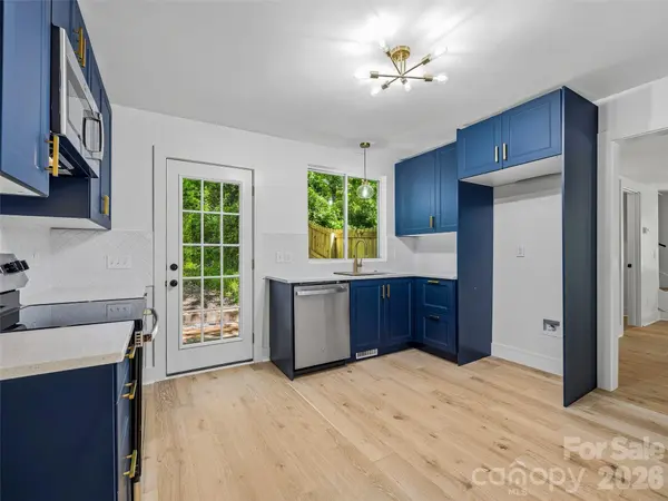 895 N Trade ST, Tryon, NC 28782