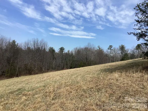 5060 Tallent Hill LN, Morganton, NC 28655
