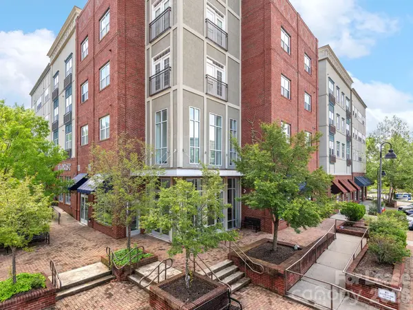 41 N Merrimon AVE #107, Asheville, NC 28804