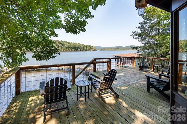 221 Malabar DR, Troy, NC 27371