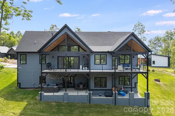 163 Northview DR, Hendersonville, NC 28791