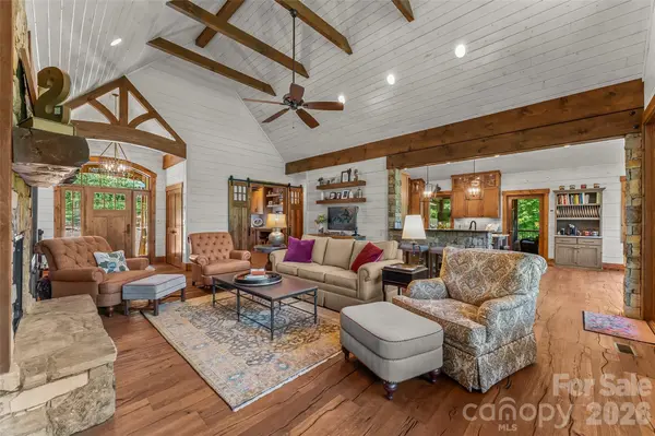 2087 Firestone TRL, Nebo, NC 28761