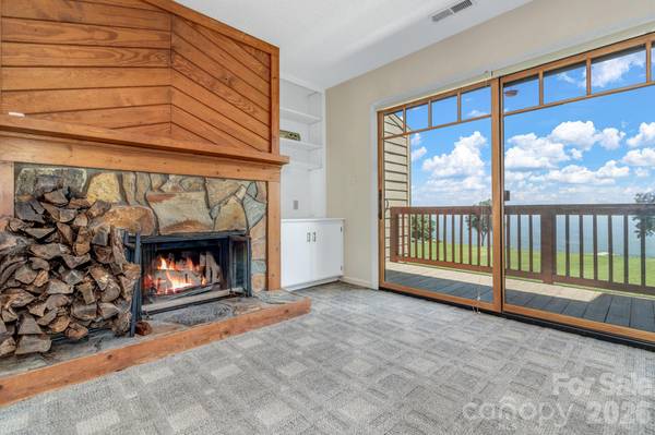 2881 White Oak Mountain RD #B-11, Columbus, NC 28722
