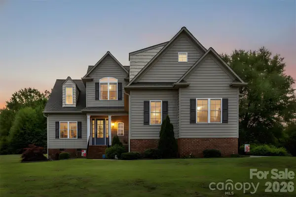 816 Springs RD, Dallas, NC 28034