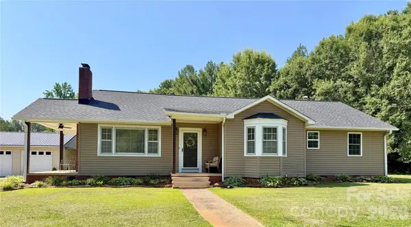 917 W Pine ST, Blacksburg, SC 29702