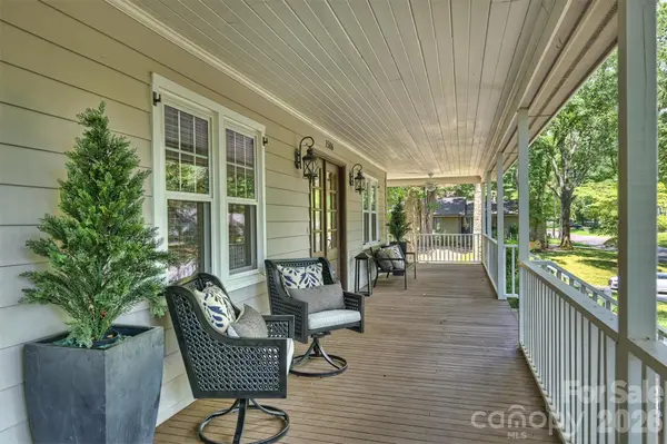1506 Wandering Way DR, Charlotte, NC 28226