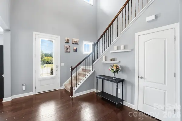 1385 Cilantro CT, Tega Cay, SC 29708