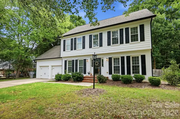 10129 Hanover Glen RD, Charlotte, NC 28210