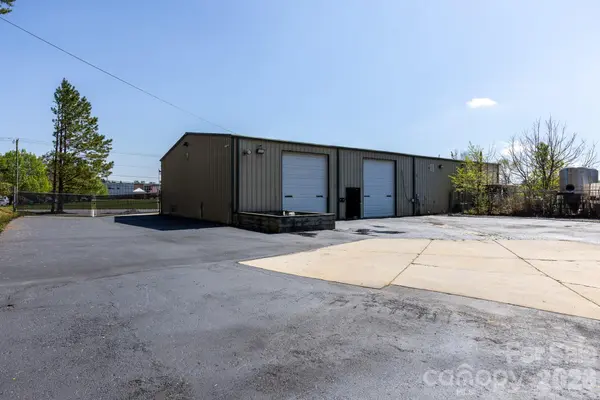 2997 Spartanburg HWY, Asheville, NC 28726