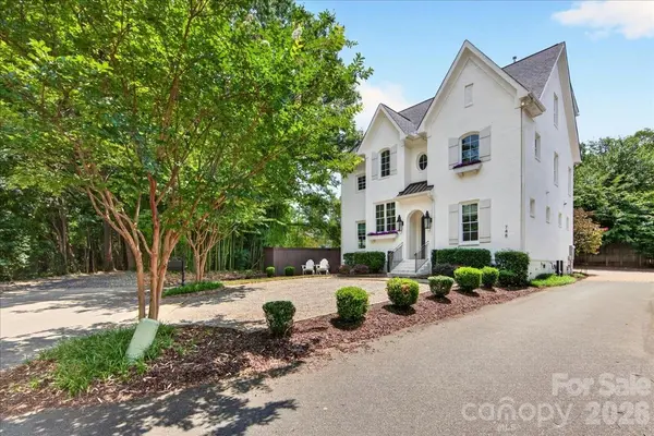 748 Ellsworth RD, Charlotte, NC 28211
