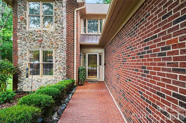 5112 Tedorill LN, Charlotte, NC 28226