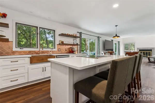 26049 Neptunes LNDG, Tega Cay, SC 29708