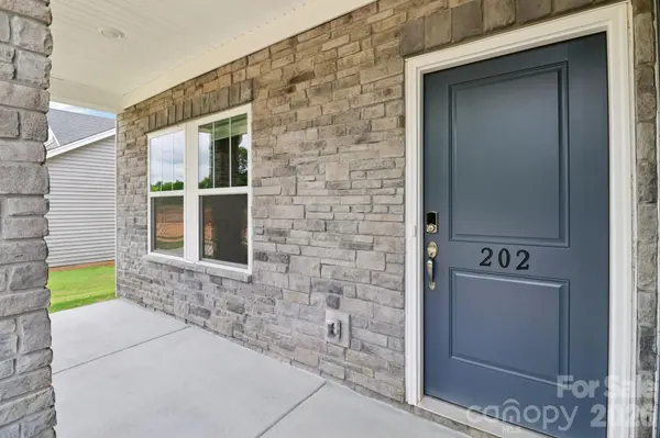 104 Frontiersman DR, Mocksville, NC 27028